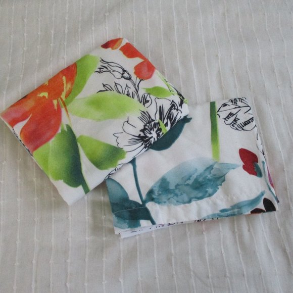 Vaulia Bedding Set Of 2 Floral King Pillow Cases Shams Poshmark